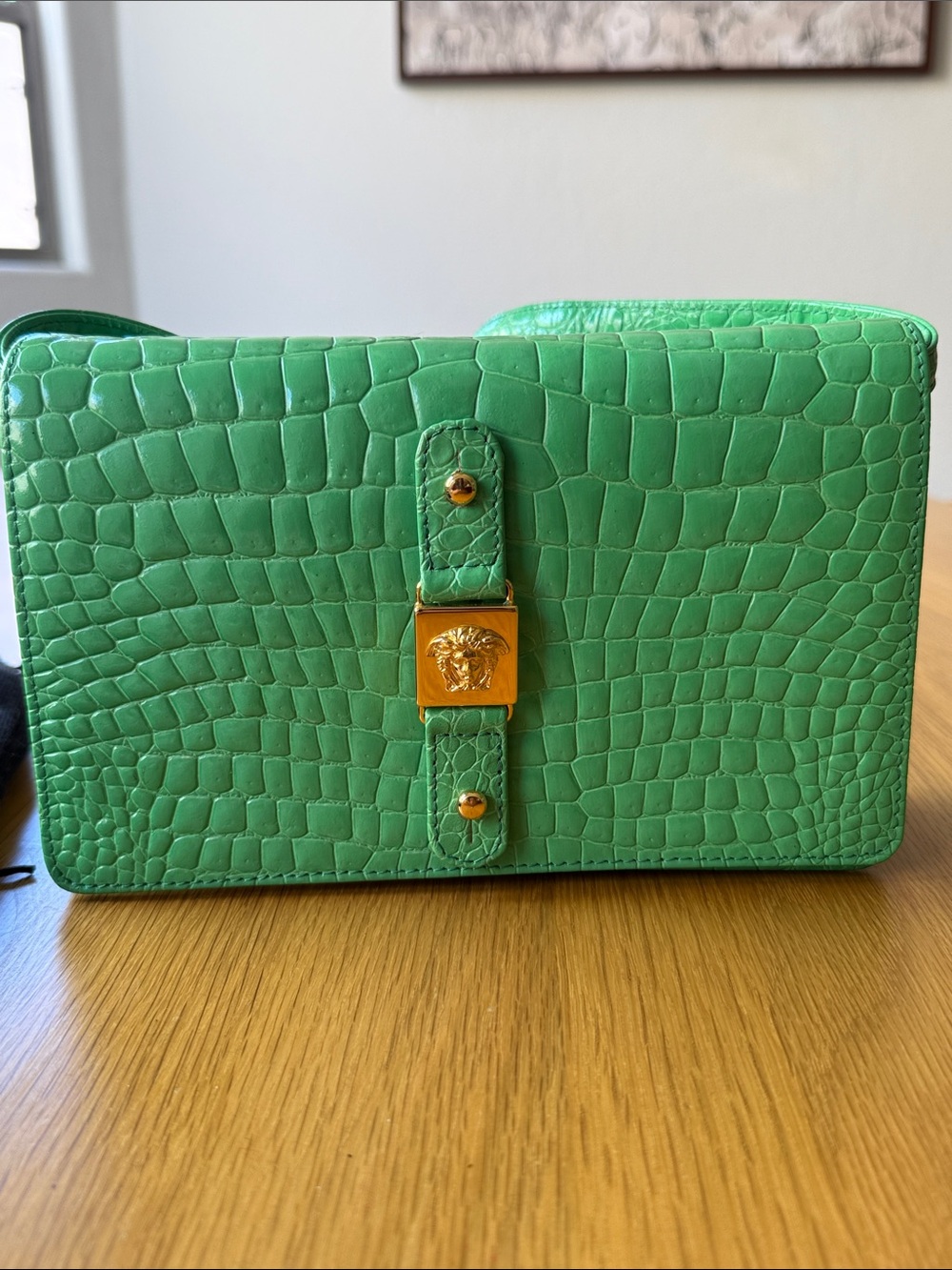 VINTAGE 💚Versace Croc-Embossed Green Leather Crossbody with Gold Medusa Lock